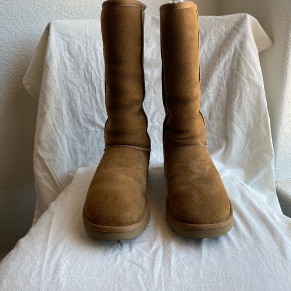 UGG Classic Tall Boots - Picture 5 of 8